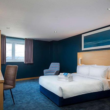 Travelodge Reading Whitley Ruang foto