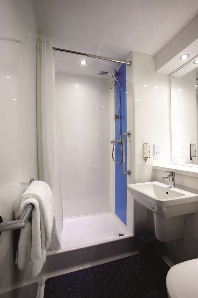 Travelodge Reading Whitley Ruang foto